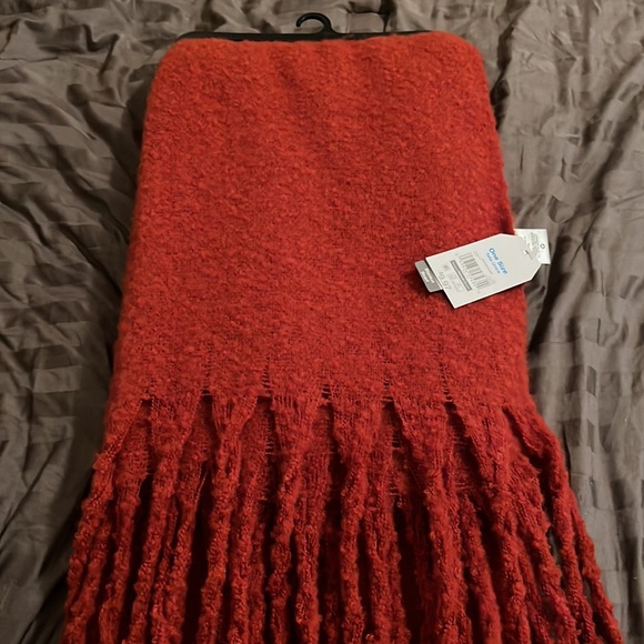 New scarf - Picture 2 of 3